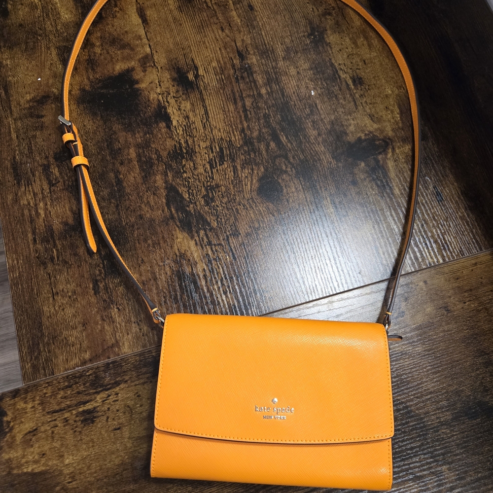 Kate Spade Vibrant Orange Leather Crossbody Bag - Picture 4 of 5